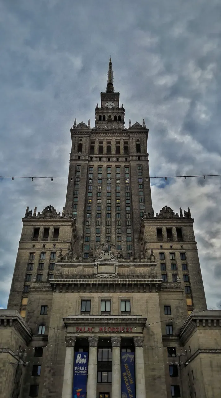 Palác kultúry a vedy vo Varšave